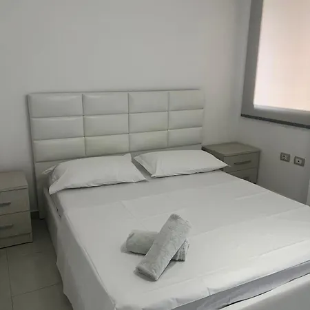 Sea View Apartment! * Avlonya